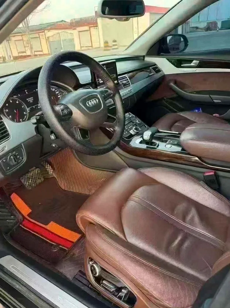 奥迪A8L 后面外观二