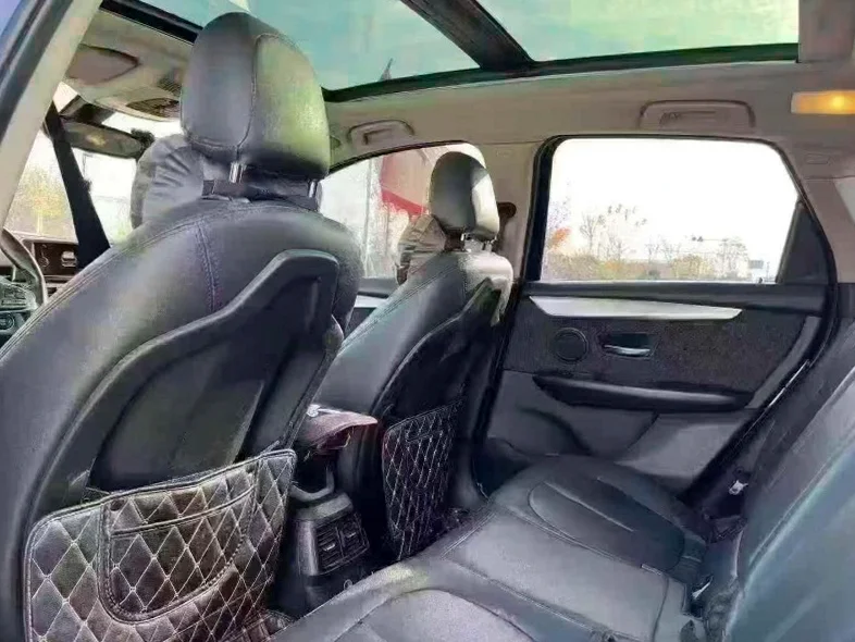 宝马2系 后面外观二