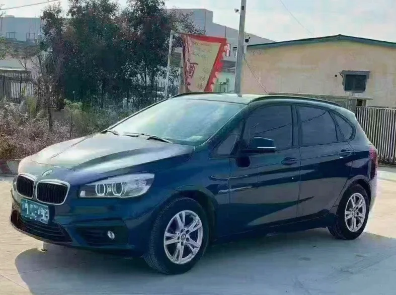 宝马2系 正面外观三