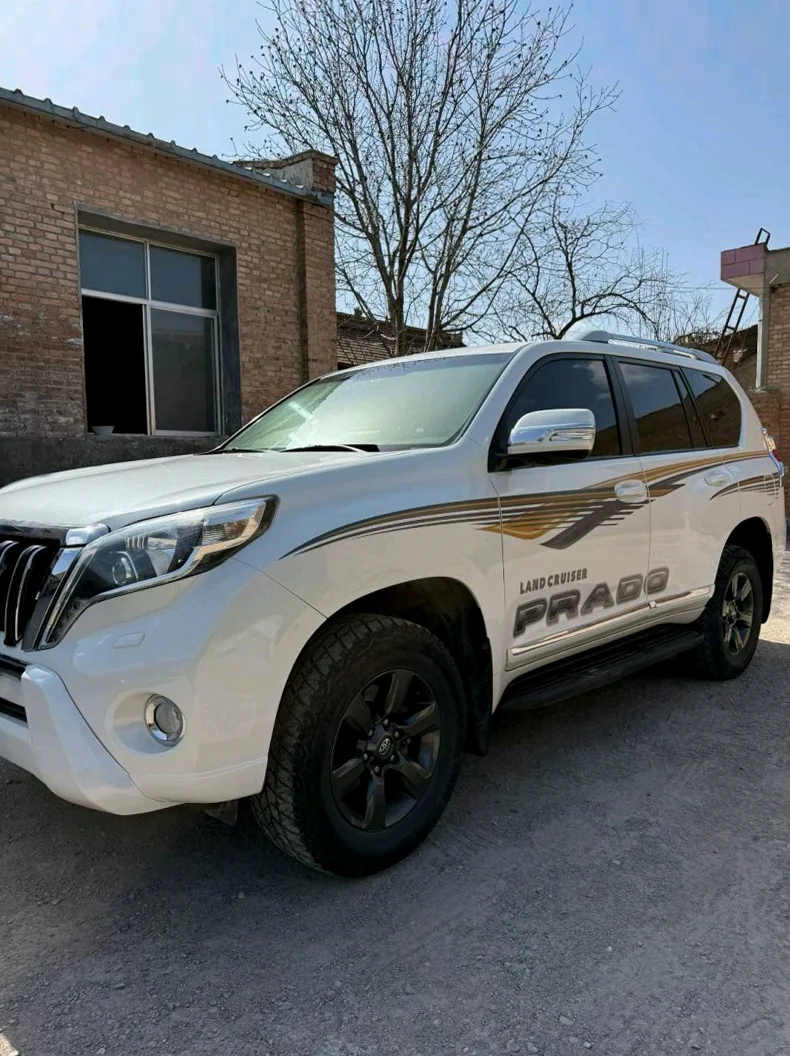 丰田普拉多 正面外观三