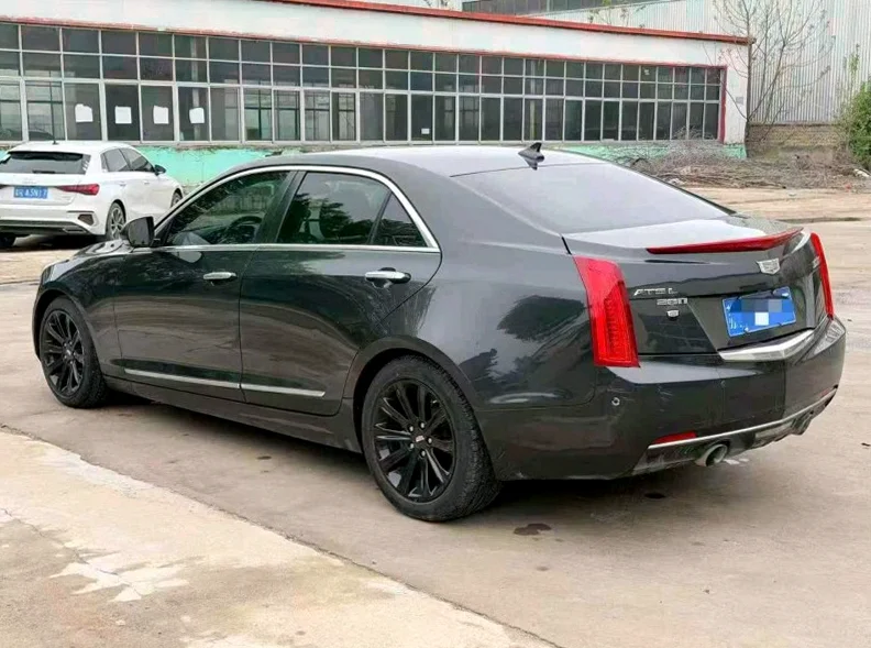 凯迪拉克ATS-L 内饰后排