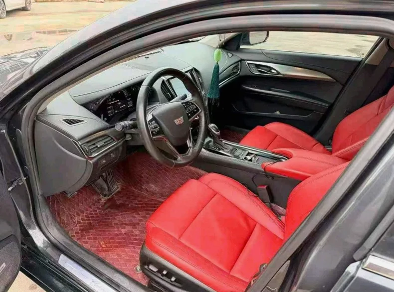 凯迪拉克ATS-L 后面外观一