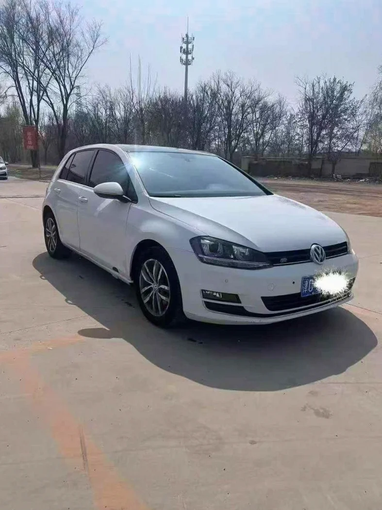 大众高尔夫 正面外观二