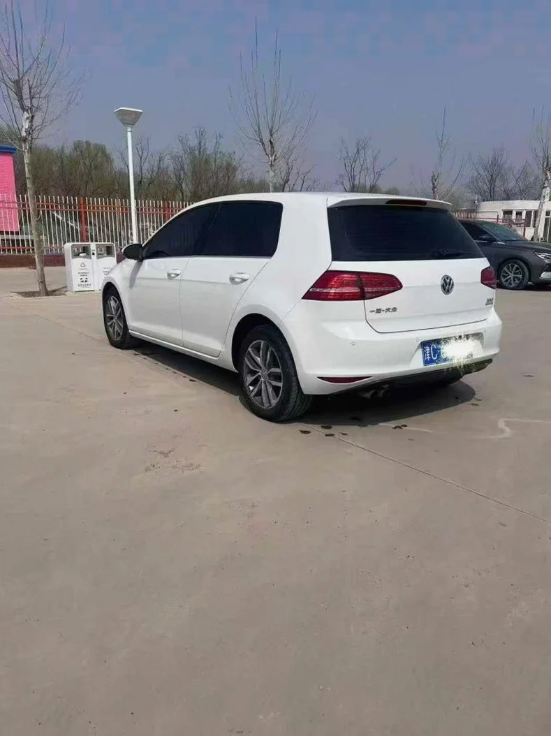 大众高尔夫 内饰前排