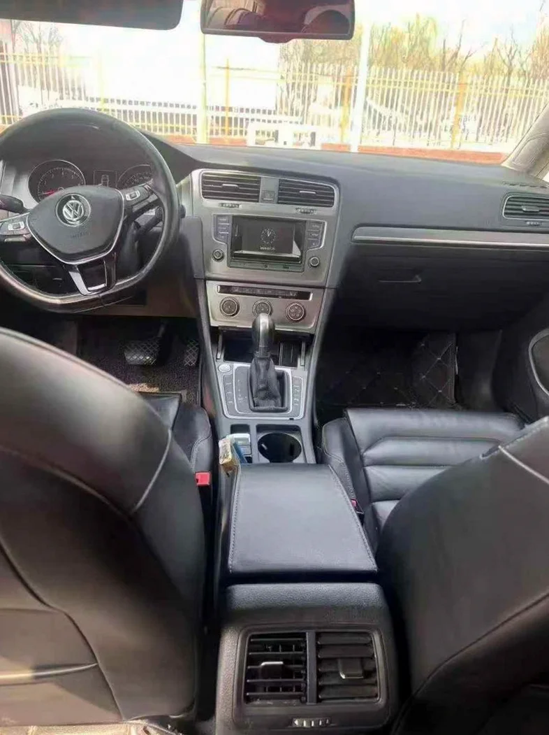 大众高尔夫 后面外观一