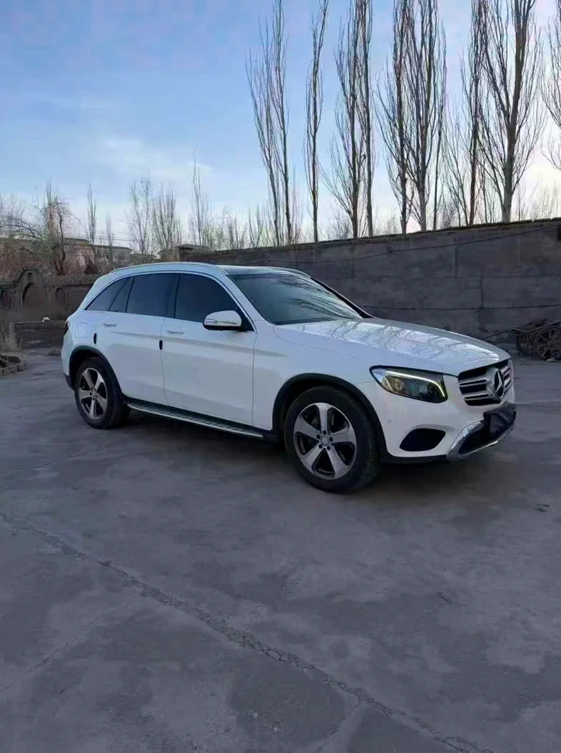 奔驰GLC 正面外观二