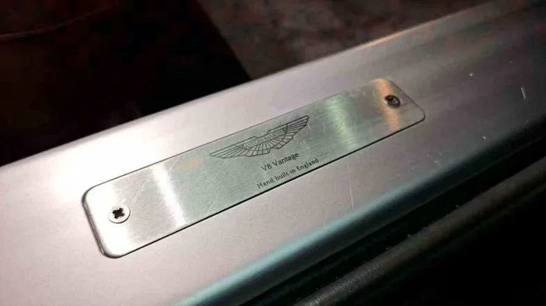 阿斯顿·马丁Virage 内饰前排