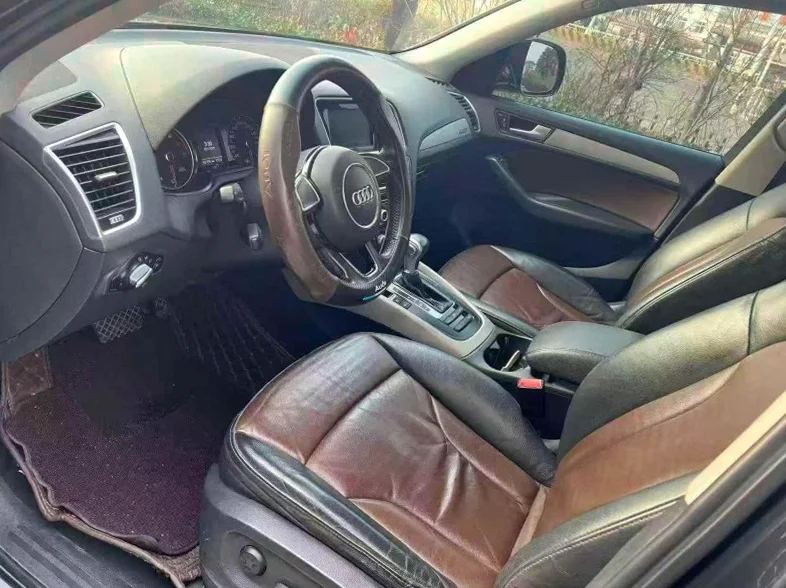 奥迪Q5 后面外观三