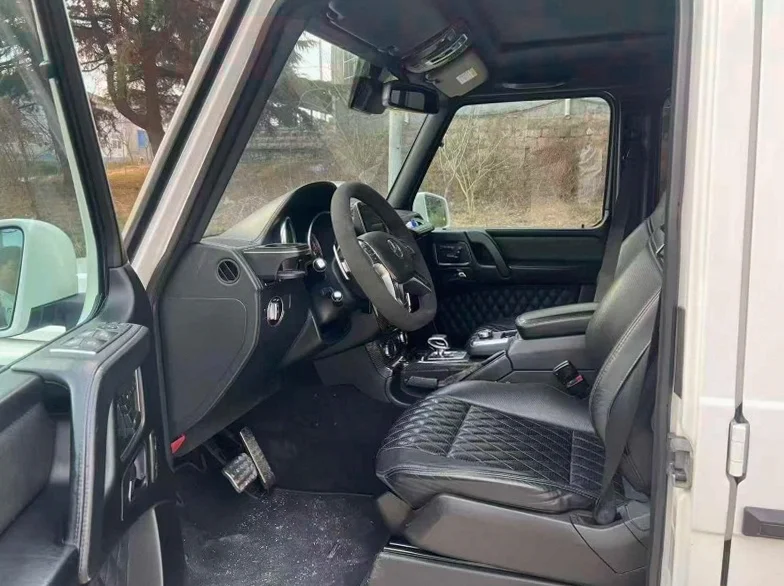 奔驰G 后面外观一