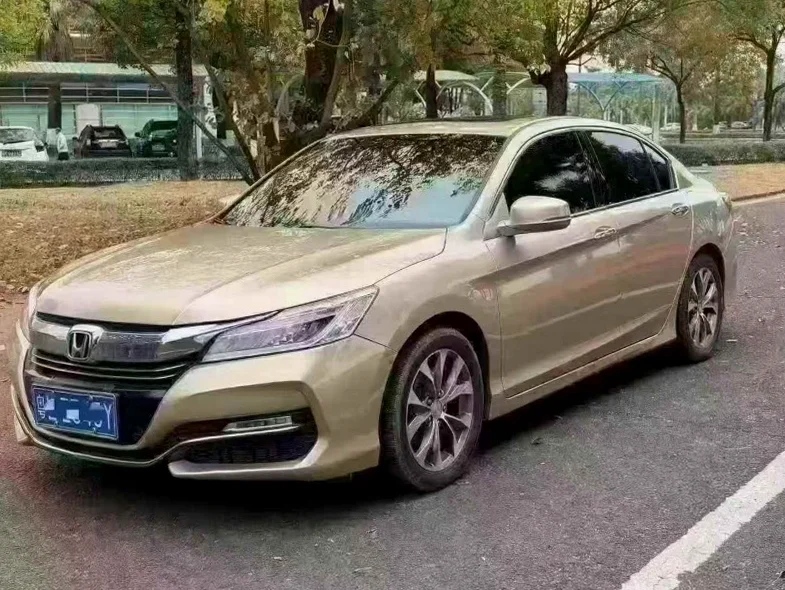 本田雅阁 正面外观二