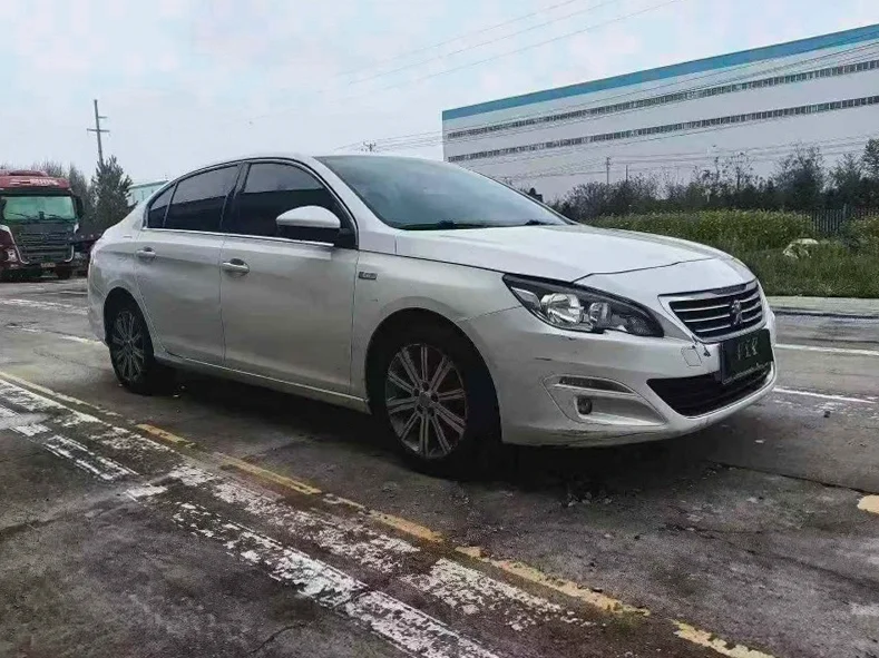 东风标致 正面外观三