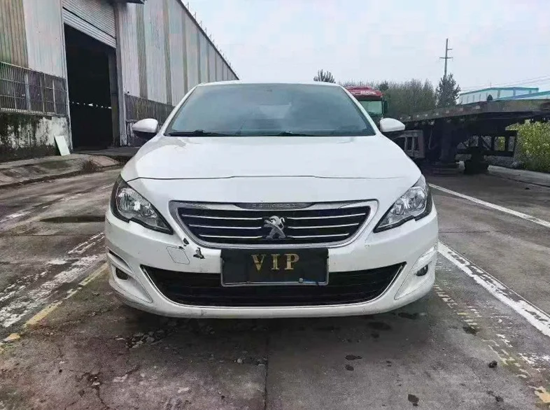 17年东风标致408 1.6T自动挡高配