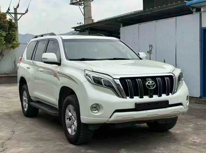 丰田普拉多 正面外观三