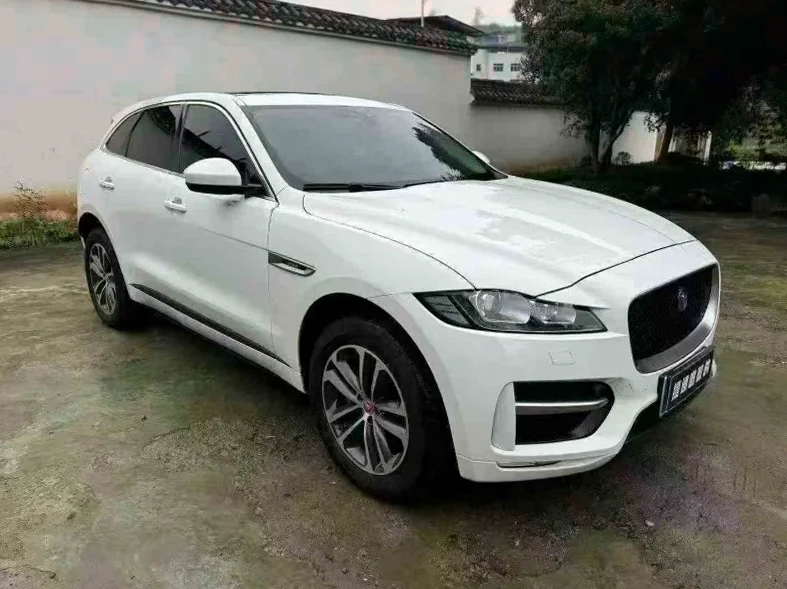 捷豹F-PACE 正面外观二