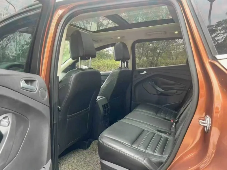 福特翼虎 后面外观一