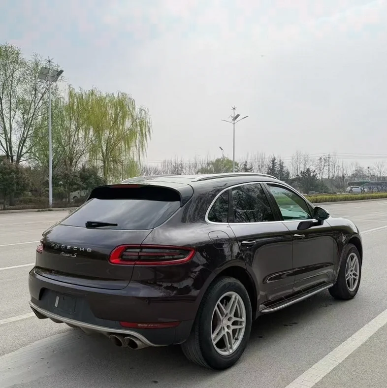 保时捷Macan 驾驶室