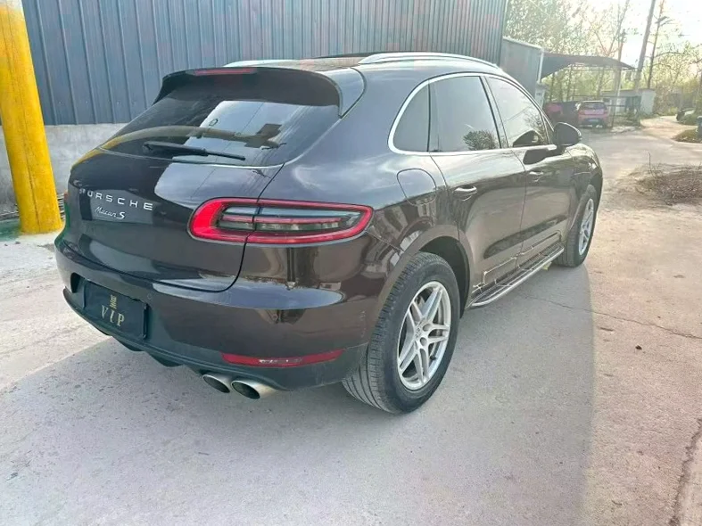 保时捷Macan 内饰前排