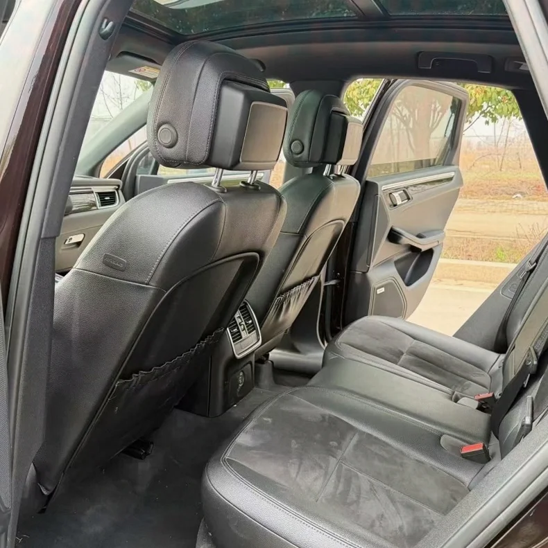 保时捷Macan 后面外观二