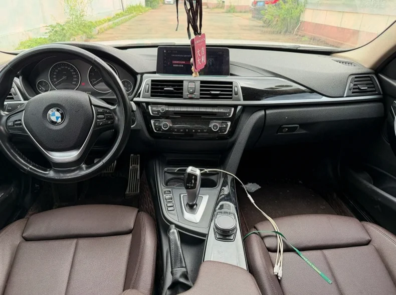 宝马3系 后面外观三