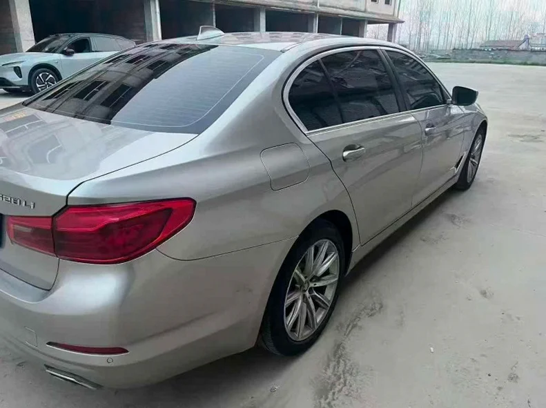 宝马5系 内饰前排