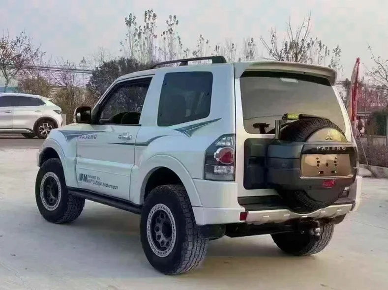 三菱帕杰罗 内饰前排