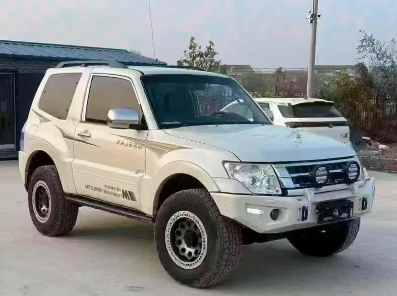 三菱帕杰罗 正面外观三