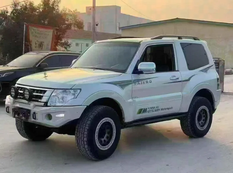 三菱帕杰罗 正面外观二