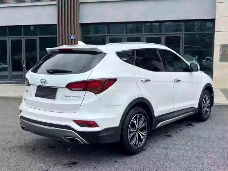 现代新胜达 内饰前排