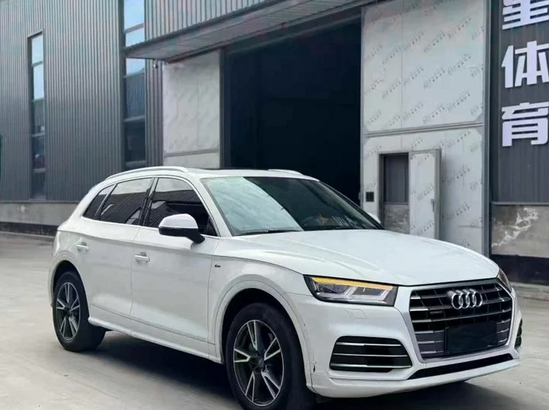 奥迪Q5 正面外观三