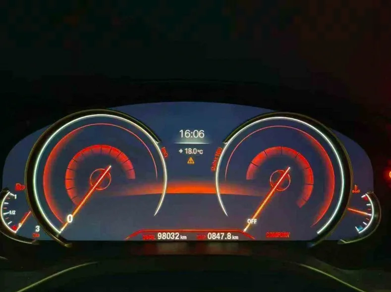 宝马X3 后面外观三