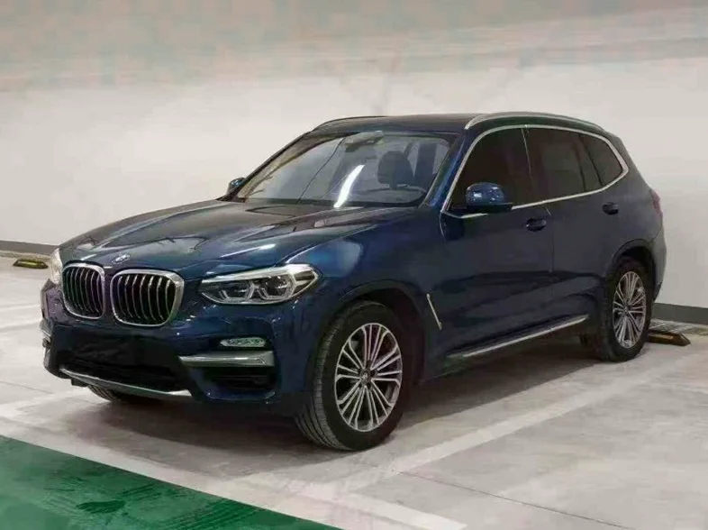 宝马X3 正面外观二