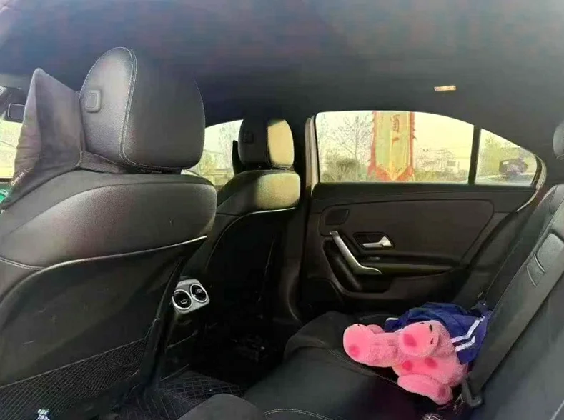 奔驰A 后面外观三