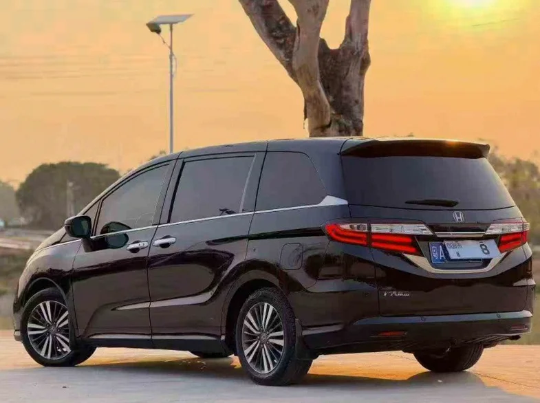 本田奥德赛 内饰后排