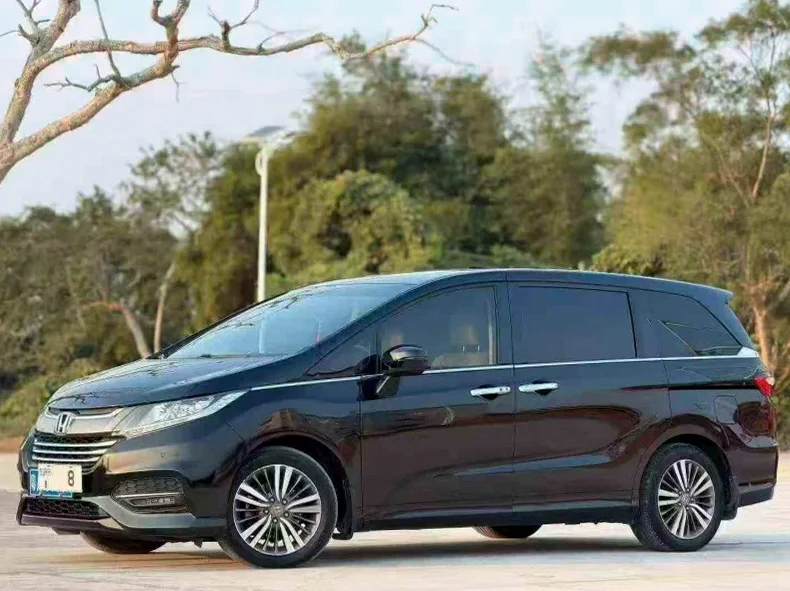 本田奥德赛 正面外观二