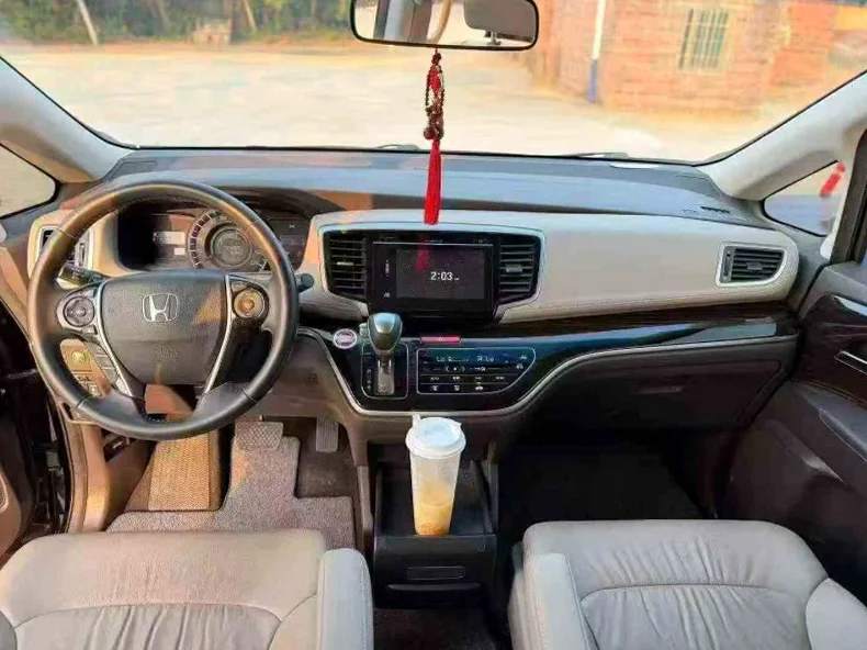 本田奥德赛 正面外观三