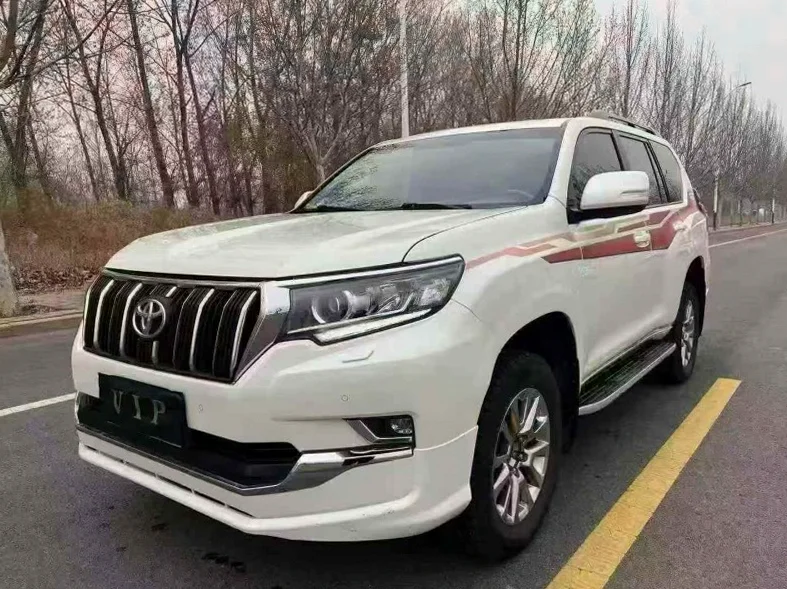 丰田普拉多 正面外观二
