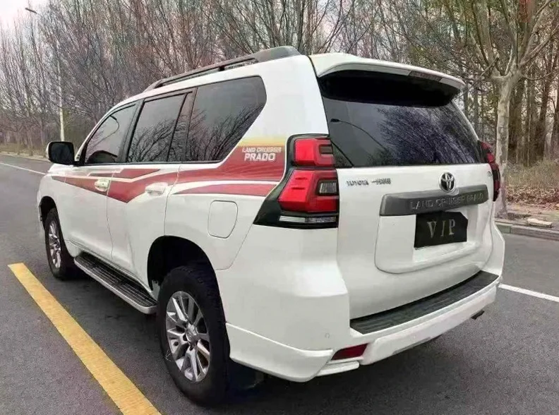 丰田普拉多 驾驶室