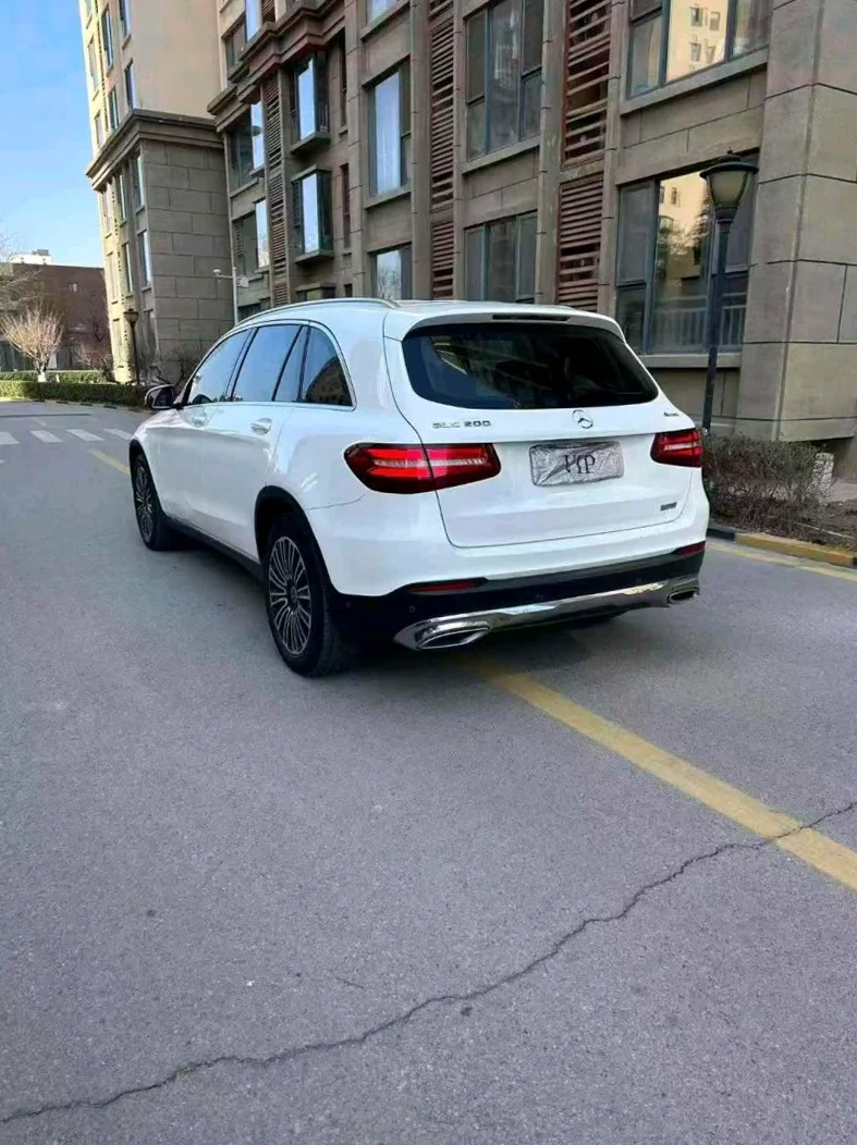 奔驰GLC 内饰后排