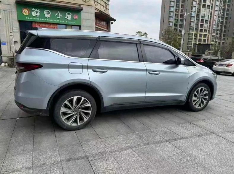 吉利嘉际 后面外观二