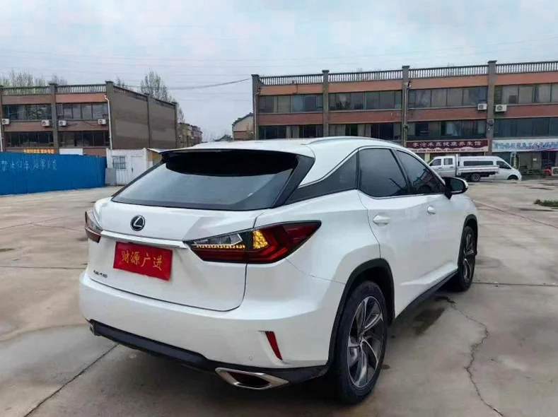 雷克萨斯RX 后面外观一