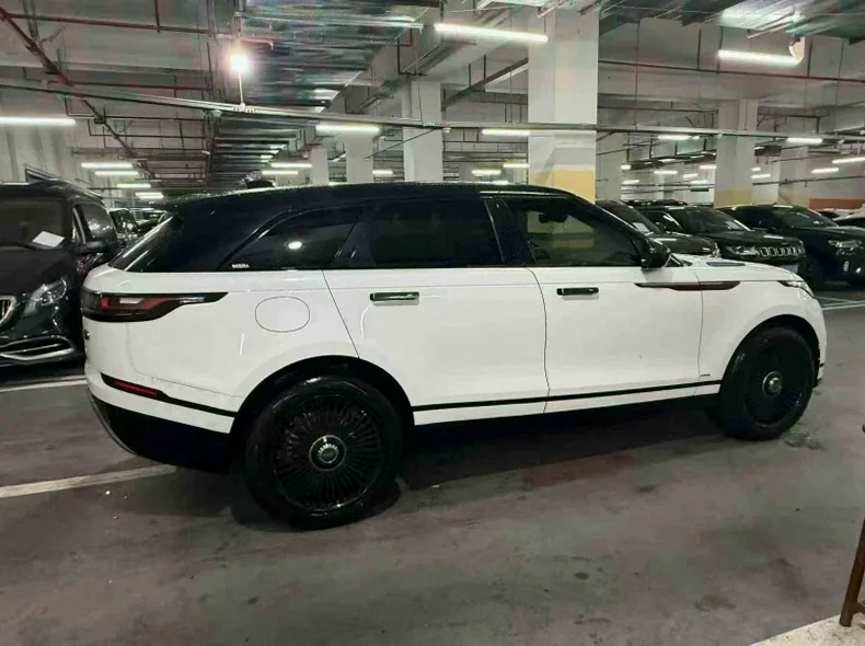 路虎揽胜星脉 内饰前排