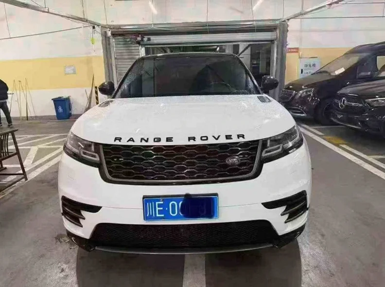 19年路虎揽胜星脉2.0T高功四驱顶配