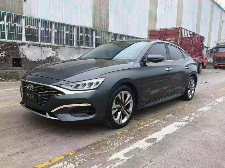 现代菲斯塔 正面外观二