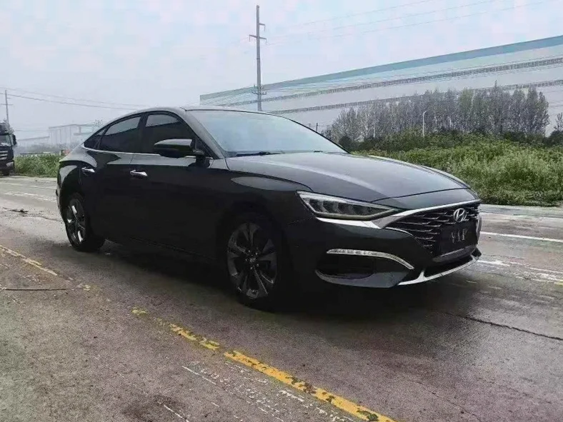 现代菲斯塔 正面外观三