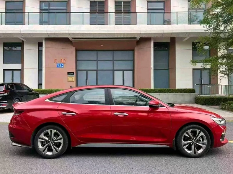 现代菲斯塔 后面外观三