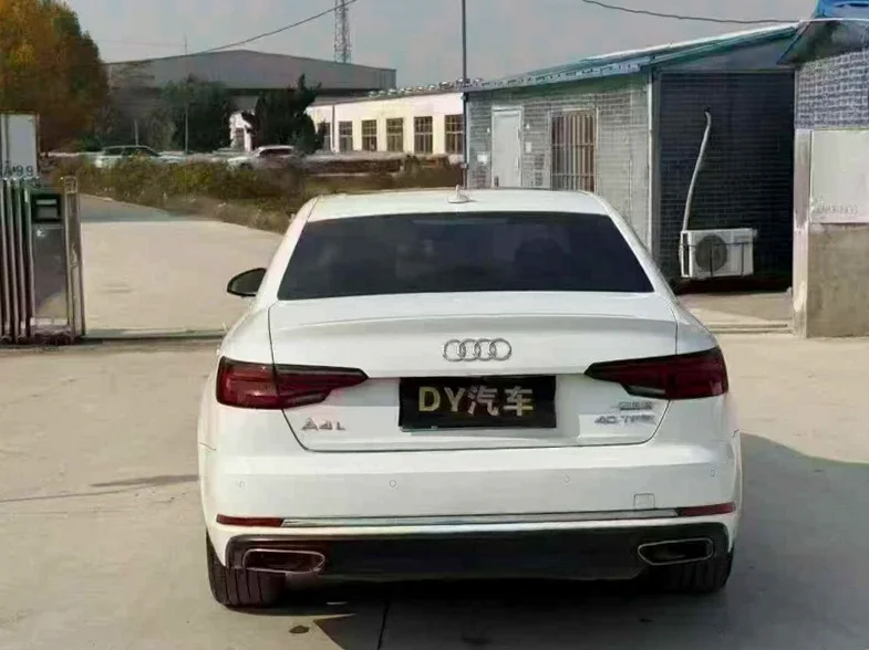 奥迪A6L 内饰后排