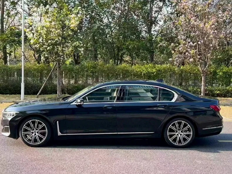 宝马7系 内饰后排