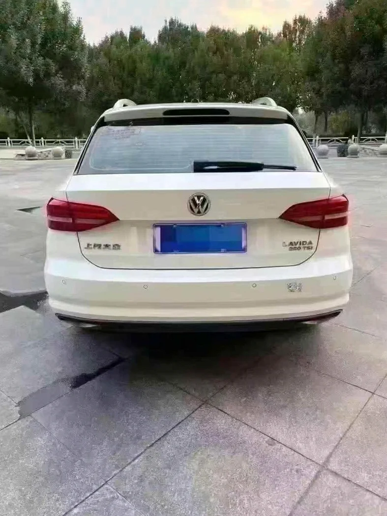 大众朗逸 后面外观一