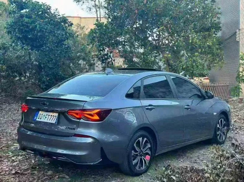 雪佛兰科鲁泽 内饰前排