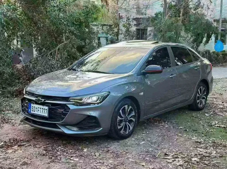 雪佛兰科鲁泽 正面外观三